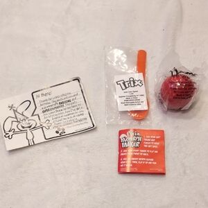 Trix Birthday Surprises Collector Lot General Mills 2014 Super Ball Spoon Sealed